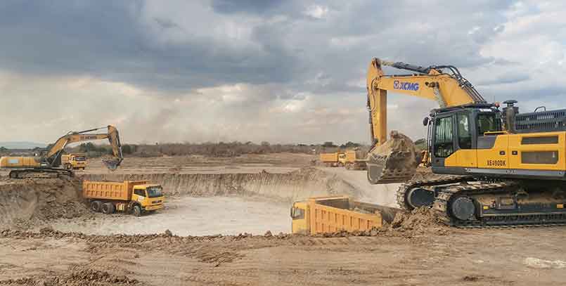 XE490DK phosphate stripping project in Catallo, Goias, Brazil.