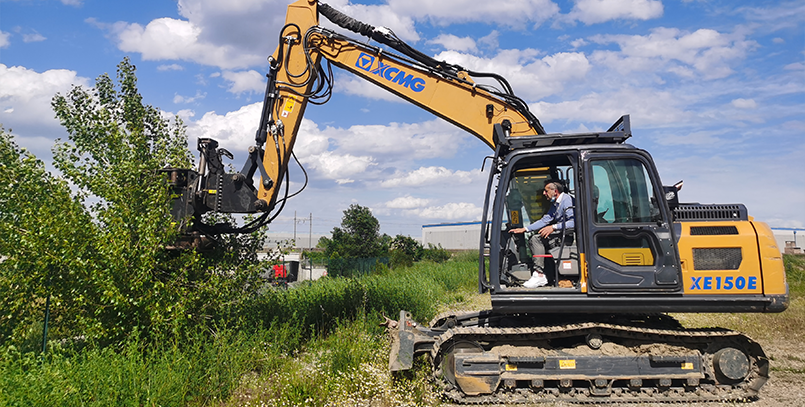 XE150E Italy