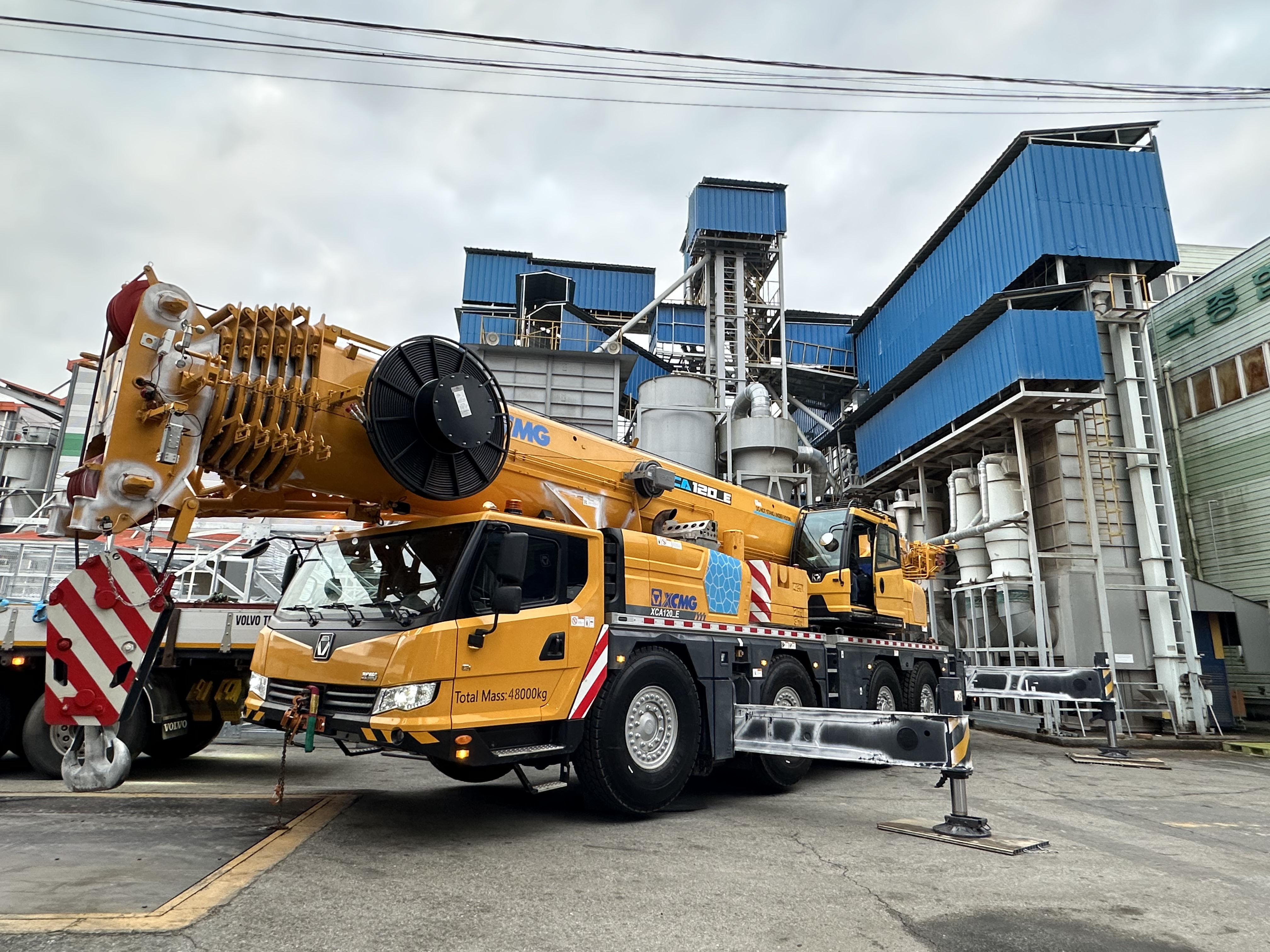 XCA120_E PLAYED A CRUCIAL ROLE IN URBAN CONSTRUCTION PROJECT IN SOUTH KOREA